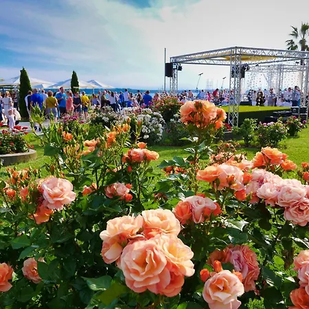 Xxl Riverside - Pet Friendly Апартаменты *