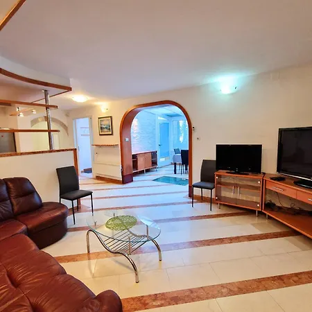 Xxl Riverside - Pet Friendly Апартаменты *