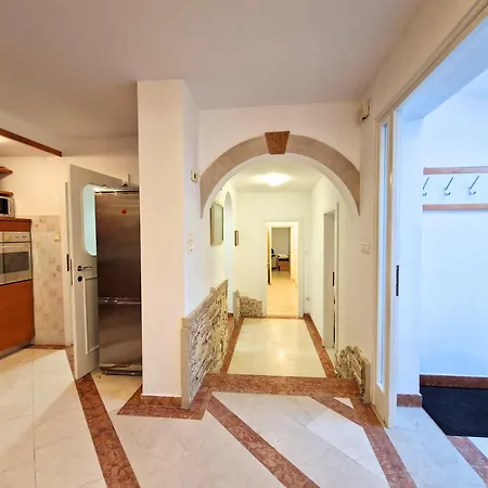 Apartment Xxl Riverside - Pet Friendly
